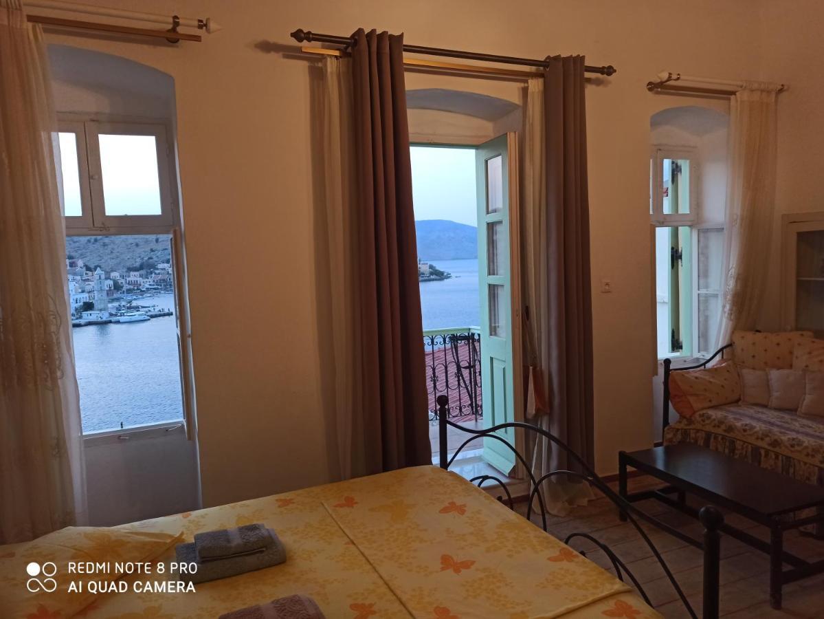 Pitini Guest House Сими Екстериор снимка