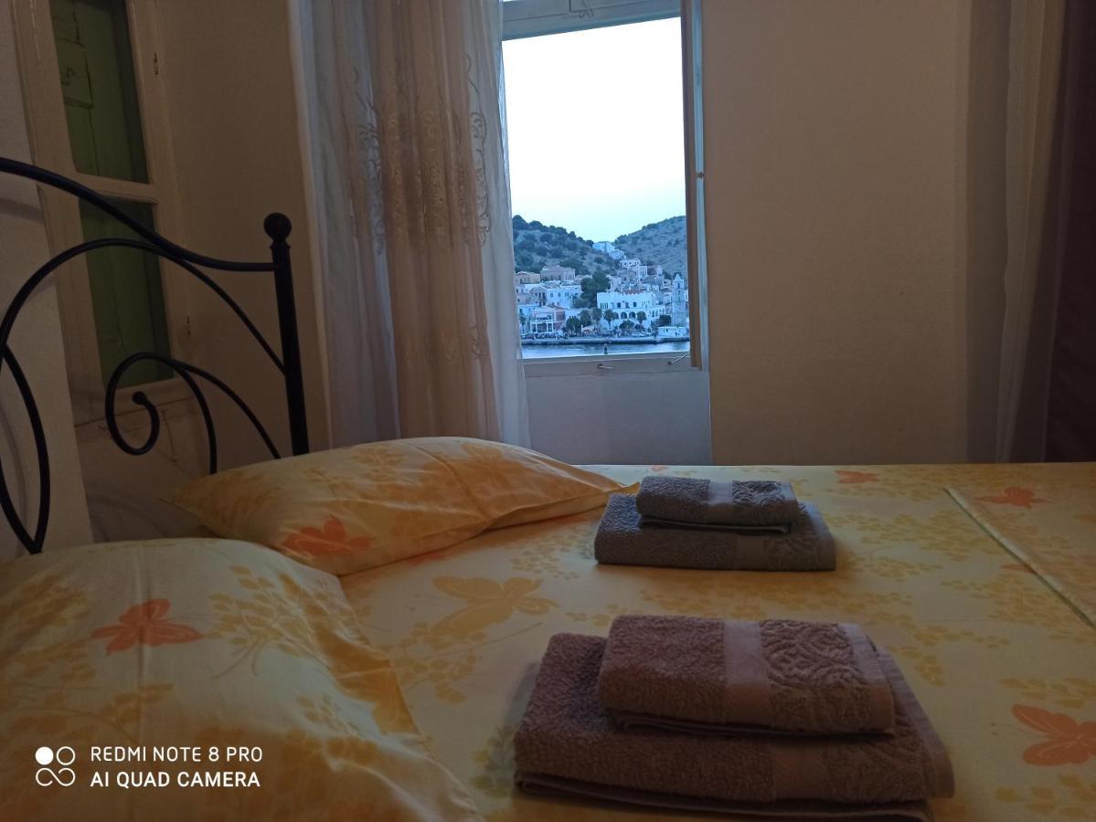 Pitini Guest House Сими Екстериор снимка
