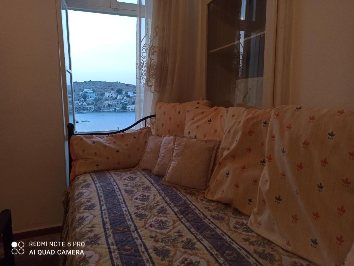 Pitini Guest House Сими Екстериор снимка