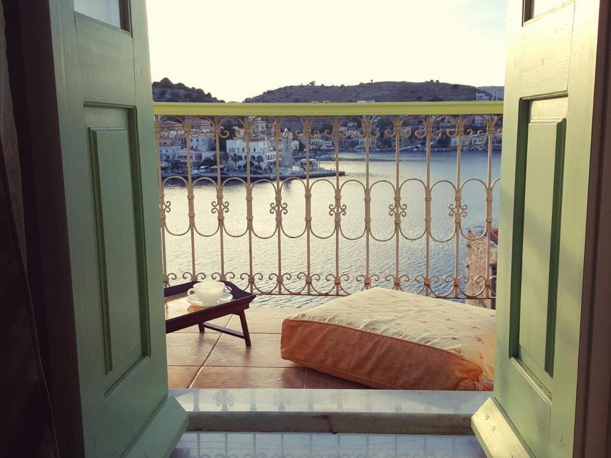 Pitini Guest House Сими Екстериор снимка